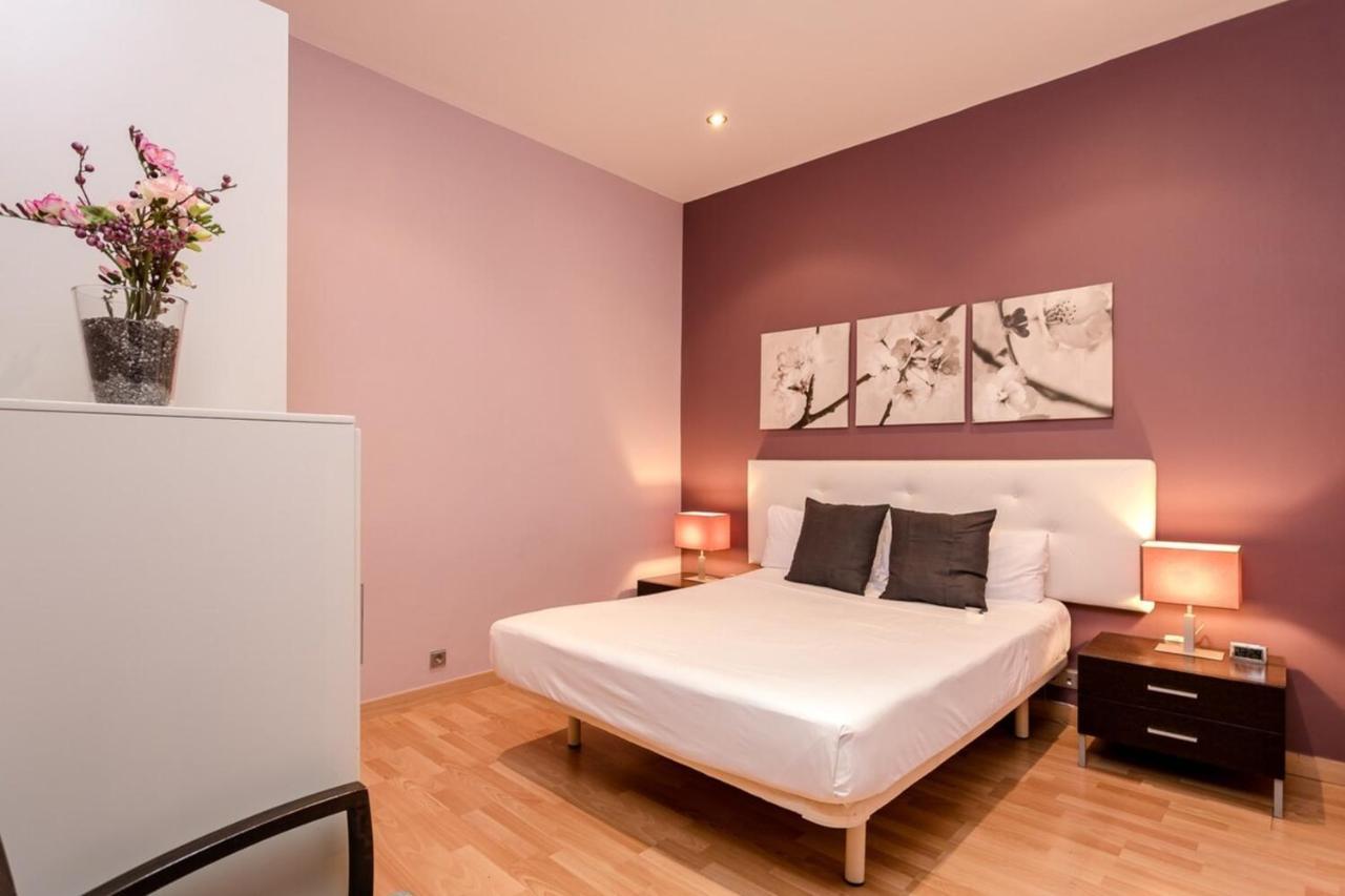 Fantastic 2 Bedroom 5 Minutes By Car From Plaza Catalunya バルセロナ エクステリア 写真
