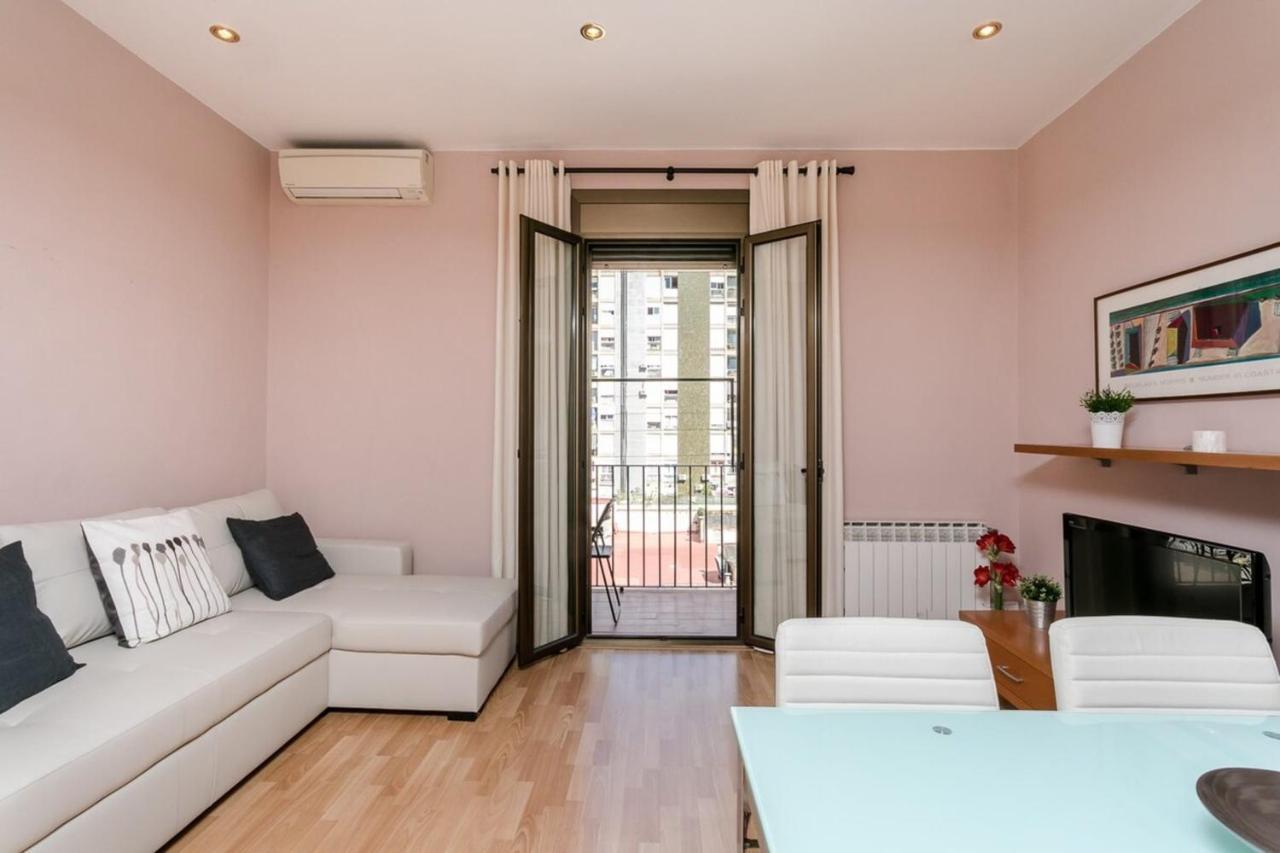 Fantastic 2 Bedroom 5 Minutes By Car From Plaza Catalunya バルセロナ エクステリア 写真