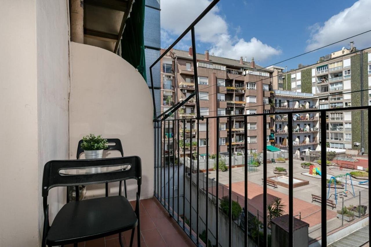 Fantastic 2 Bedroom 5 Minutes By Car From Plaza Catalunya バルセロナ エクステリア 写真