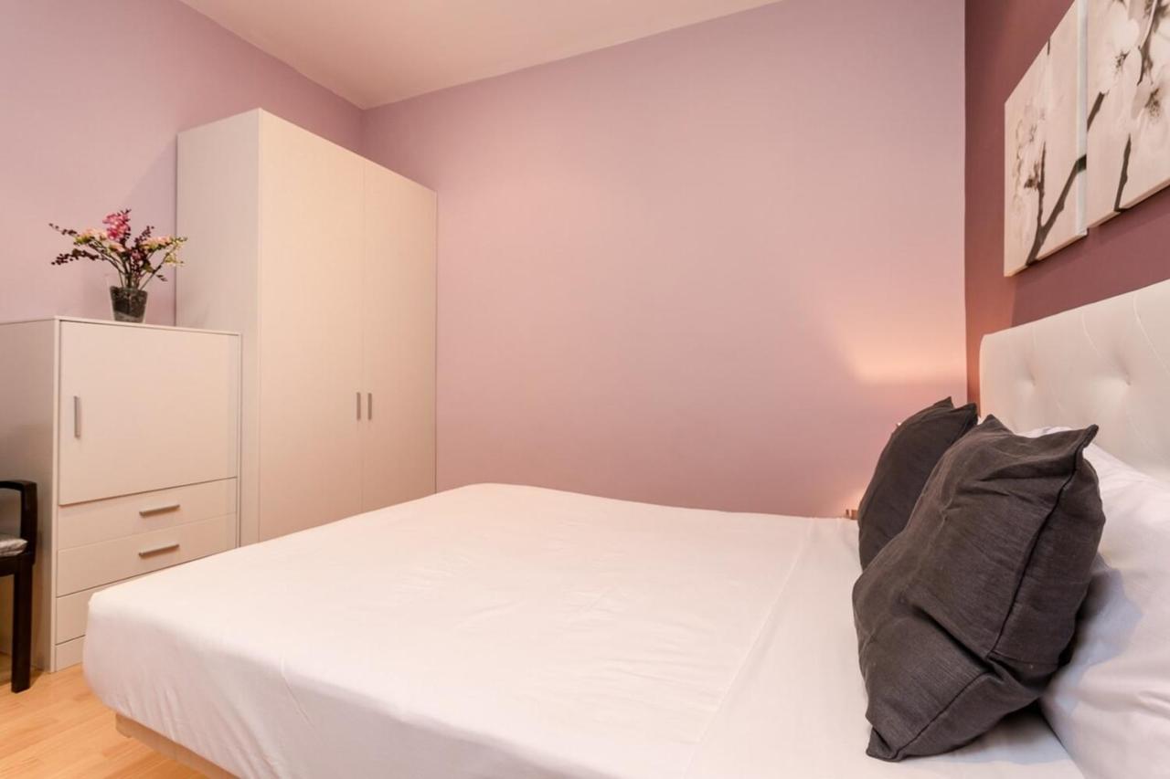 Fantastic 2 Bedroom 5 Minutes By Car From Plaza Catalunya バルセロナ エクステリア 写真