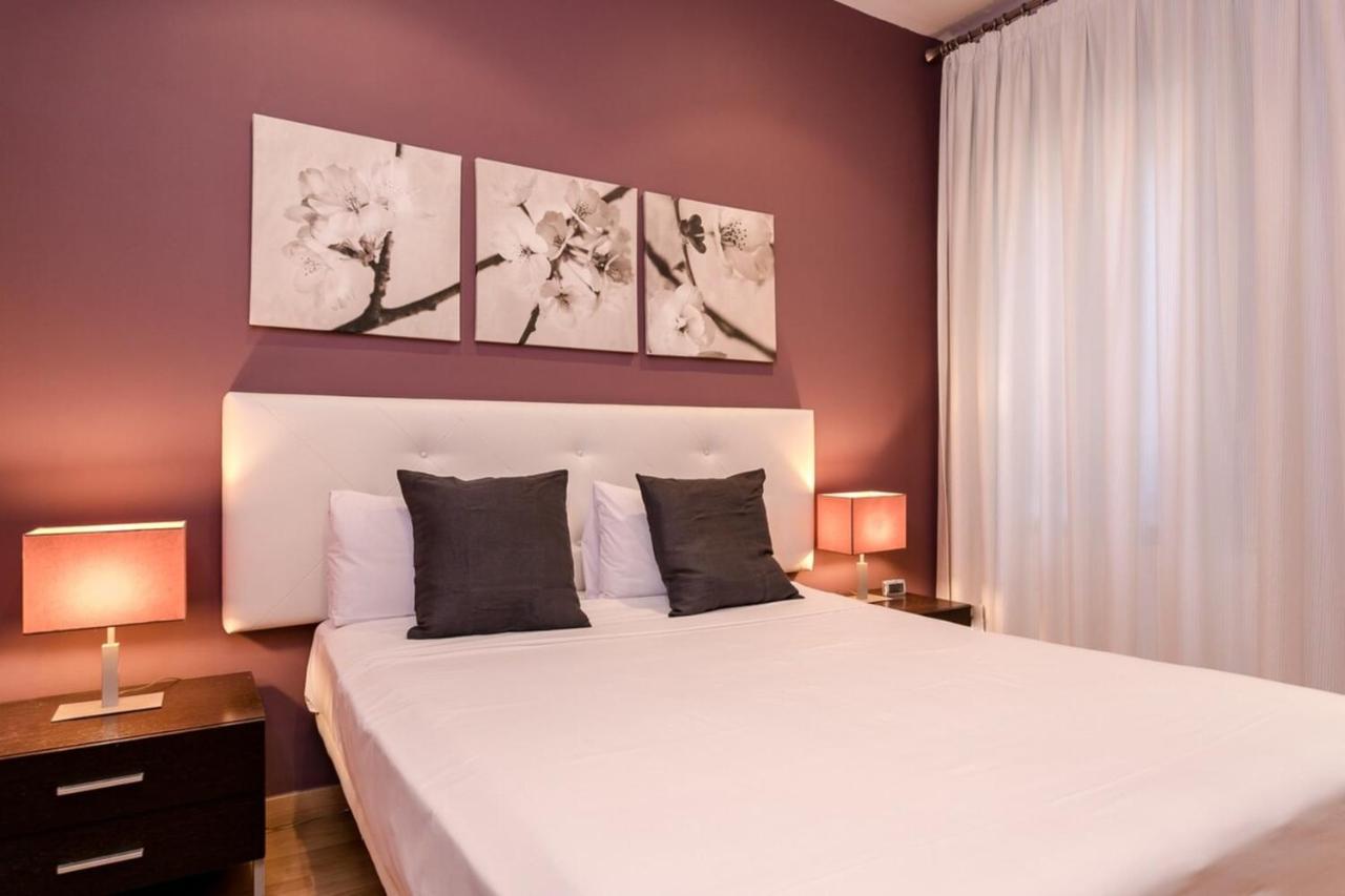 Fantastic 2 Bedroom 5 Minutes By Car From Plaza Catalunya バルセロナ エクステリア 写真