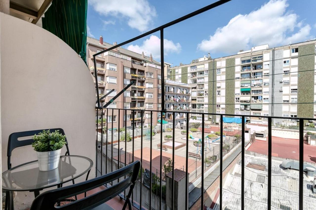 Fantastic 2 Bedroom 5 Minutes By Car From Plaza Catalunya バルセロナ エクステリア 写真
